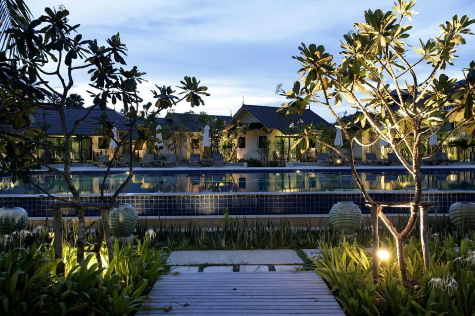 Kuiburi Hotel & Resort Kui Buri Eksteriør billede